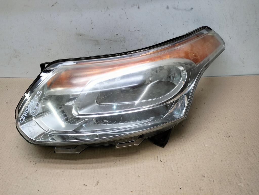 фото №1, Лампа левая перед citroen c3 picasso lata 2008-2012 uk