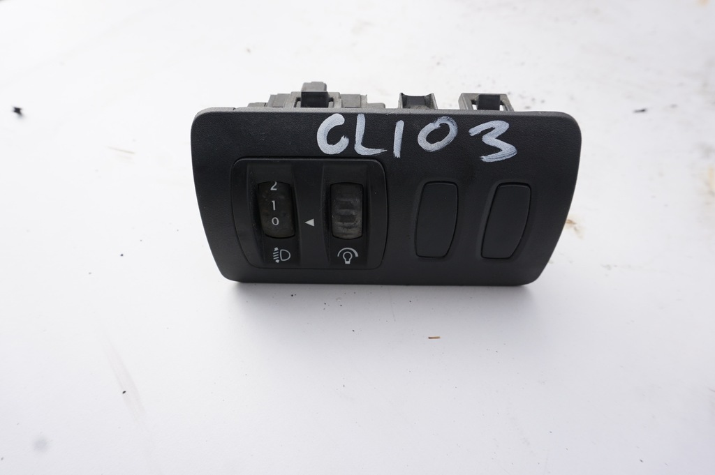фото №1, Панель переключателей renault clio iii 3