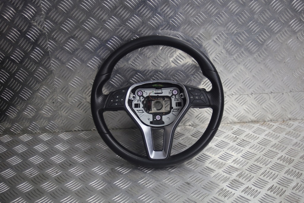 фото №1, Mercedes e w212 воздуховод amg