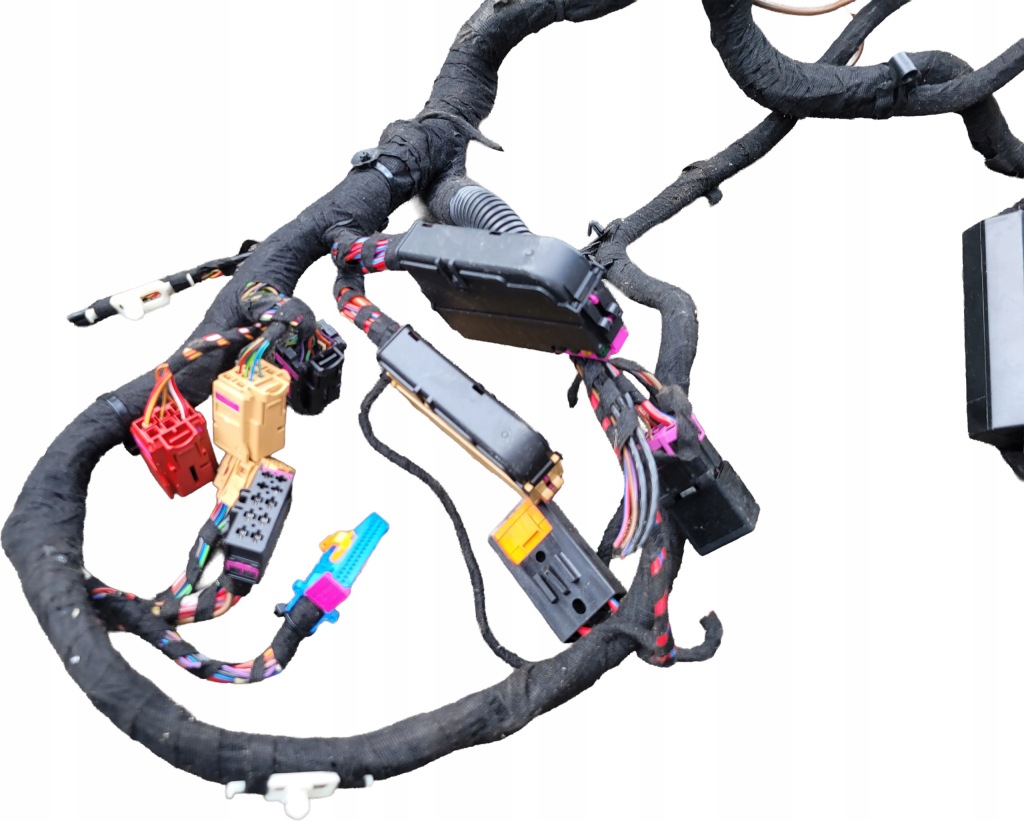 Audi a6 c6 рестайлинг  фаркоп  буксировочный жгут болты модуль выдвижной универсал allroad Киев