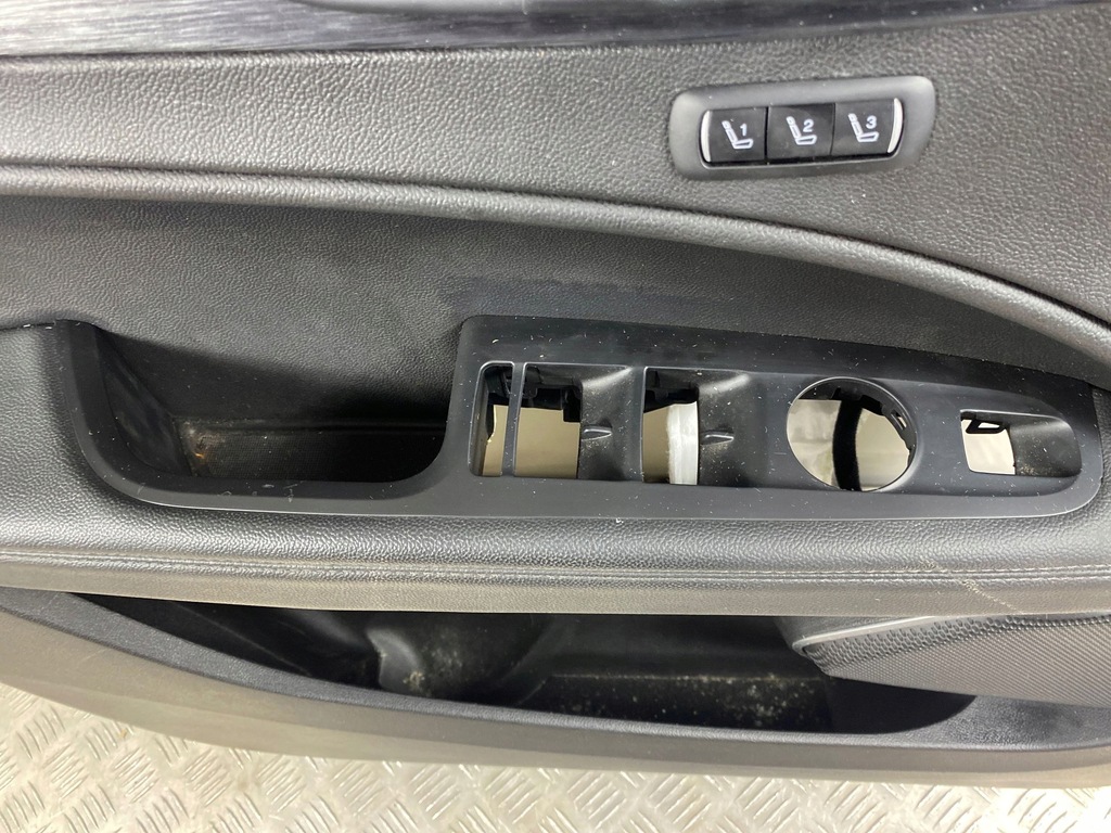 фото №8, 2020 alfa romeo stelvio обшивка двері передніх 530260632010