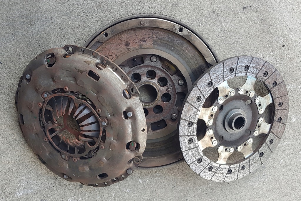 фото №1, Маховик з двома масами колесо двомасовий зчеплення expert citroen jumpy scudo 2.0 hdi jtd 165km