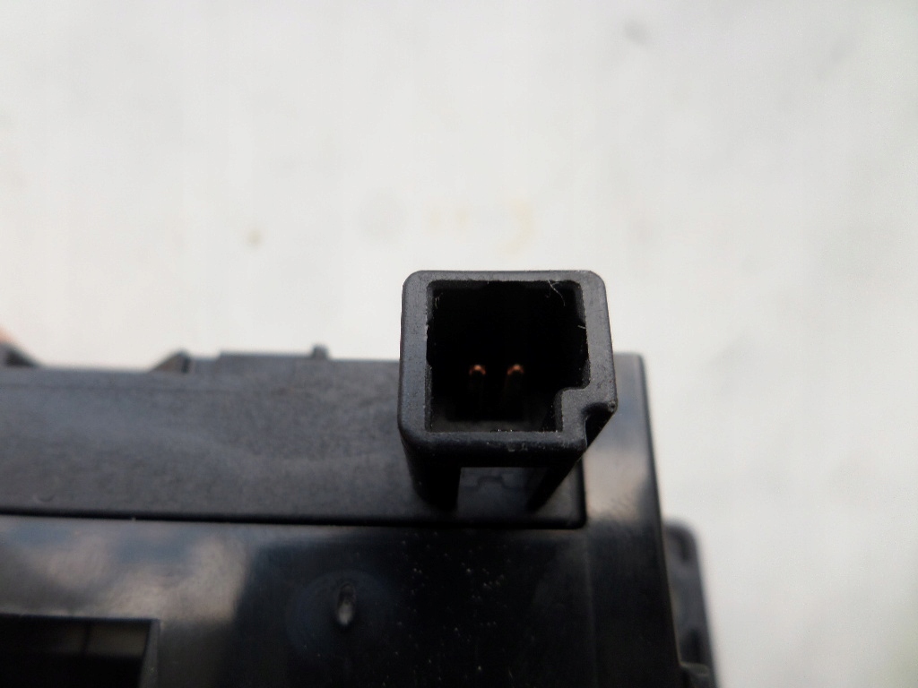 фото №6, Перемикач підігрів підігрів сидінь сидіння перед avensis t25 2 ii