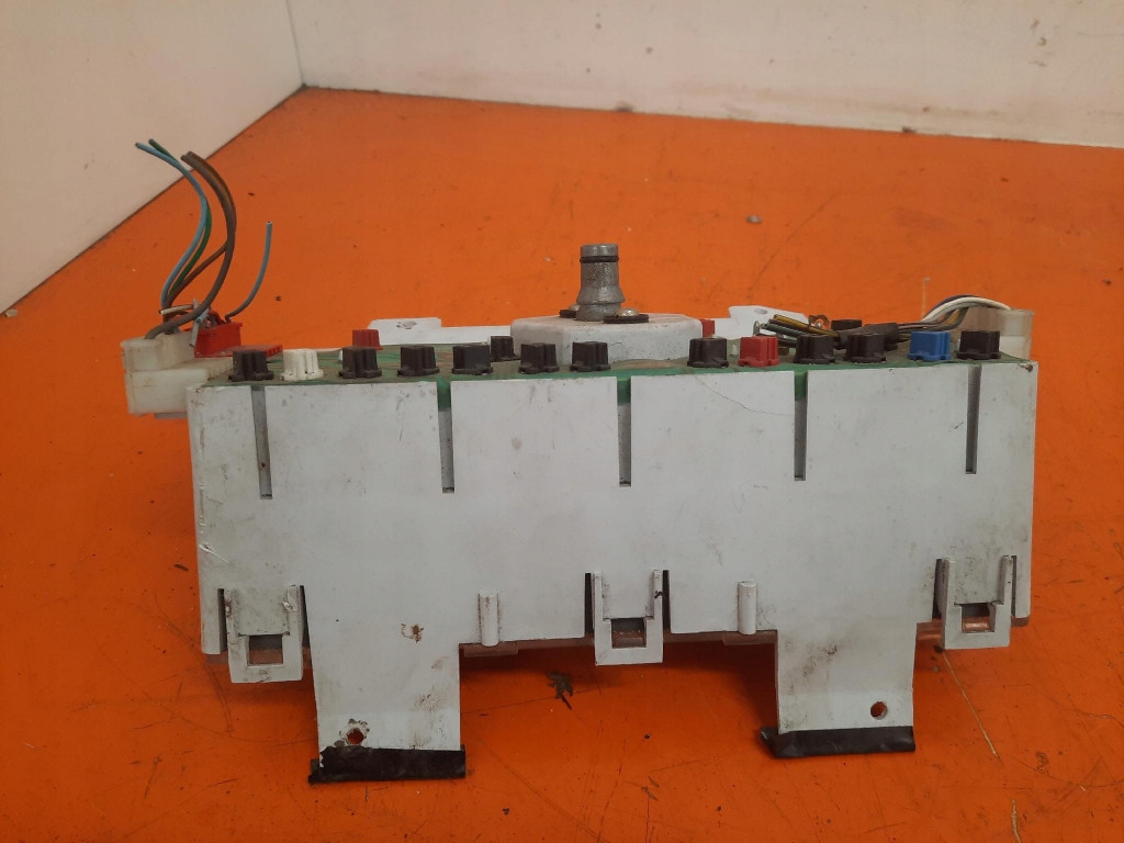 Fiat cinquecento 91-98 приборы панель 60.6101.0005 в Украине