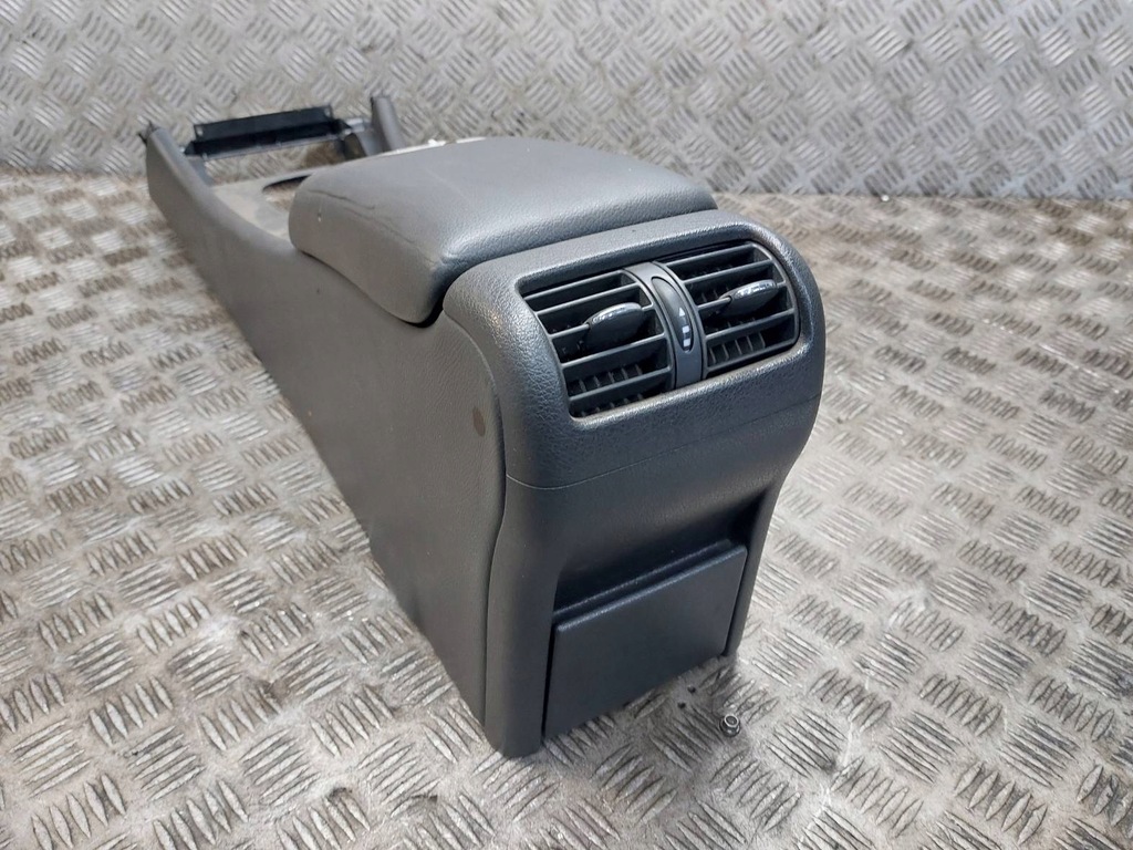 фото №9, Туннель средний подлокотник mercedes w203 c klasa