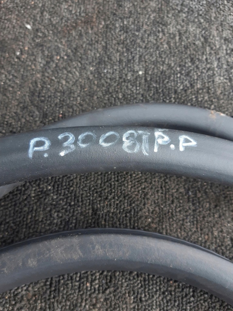 фото №6, Прокладка дверь правый перед peugeot 3008 ii кузов