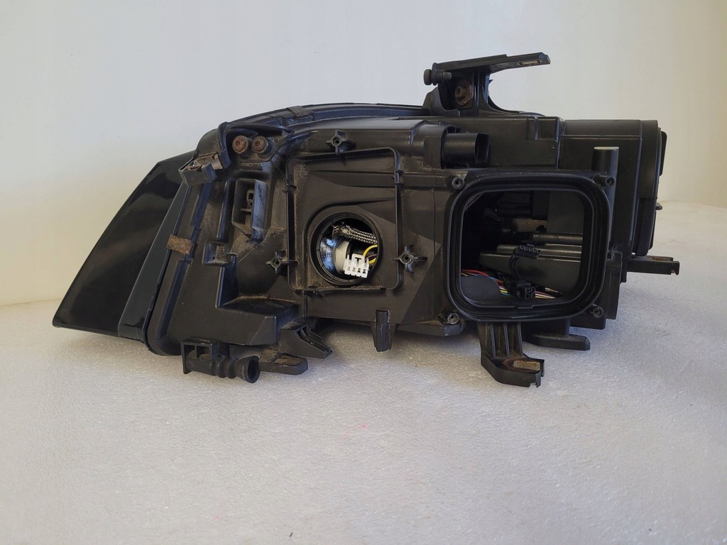 фото №6, Audi a4 b8 8k 8k0 лампа права bi ксенон led правий 8k0941004c