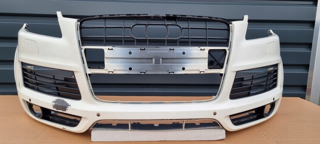 фото №2, Audi q7 s-line 2005- бампер перед оригинал b010