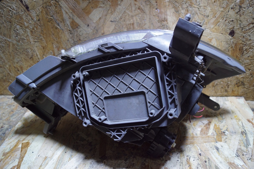 фото №8, Subaru justy daihatsu sirion лампа левая перед uk