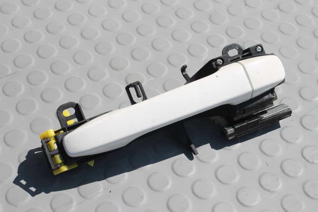 фото №1, Ручка двері правий перед keyless 040 prius iii 09-