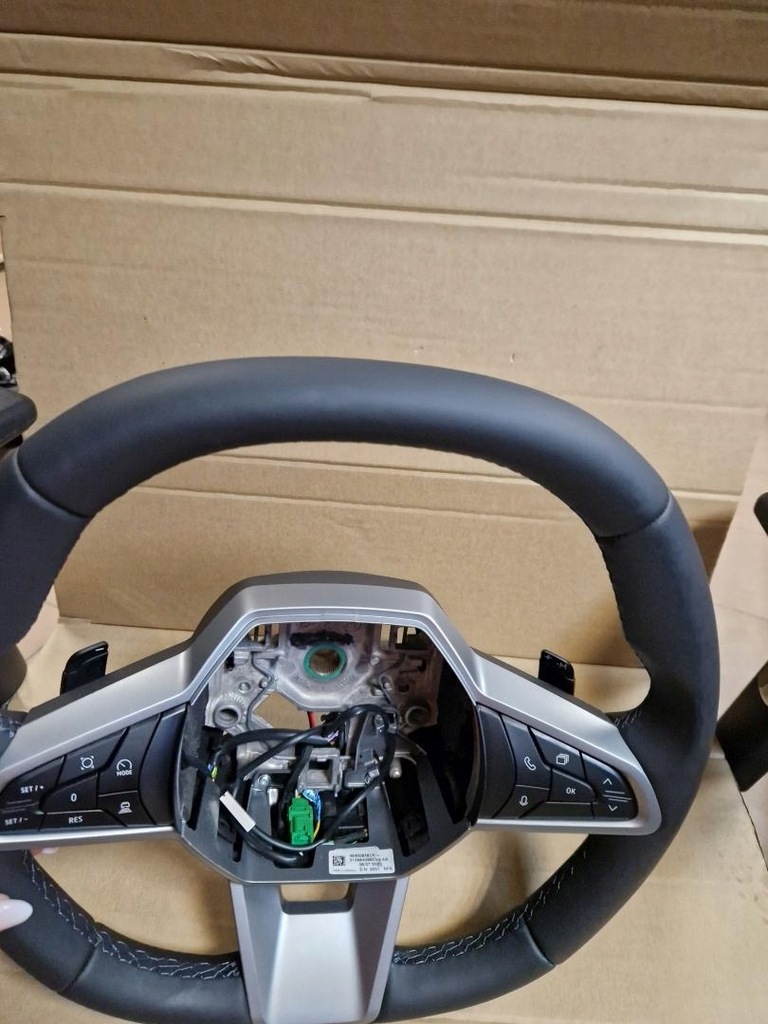 фото №6, Воздуховод кожа лепестки переключения renault clio v 484008481r