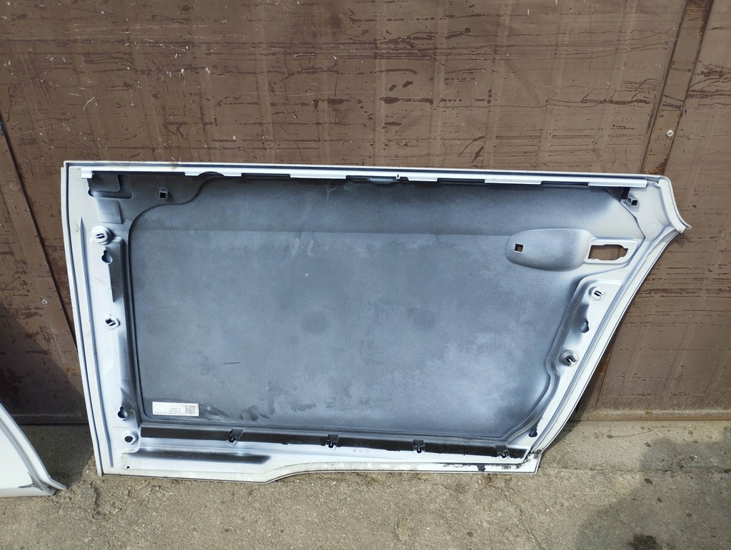 фото №13, Дверь правое перед задняя bmw i3