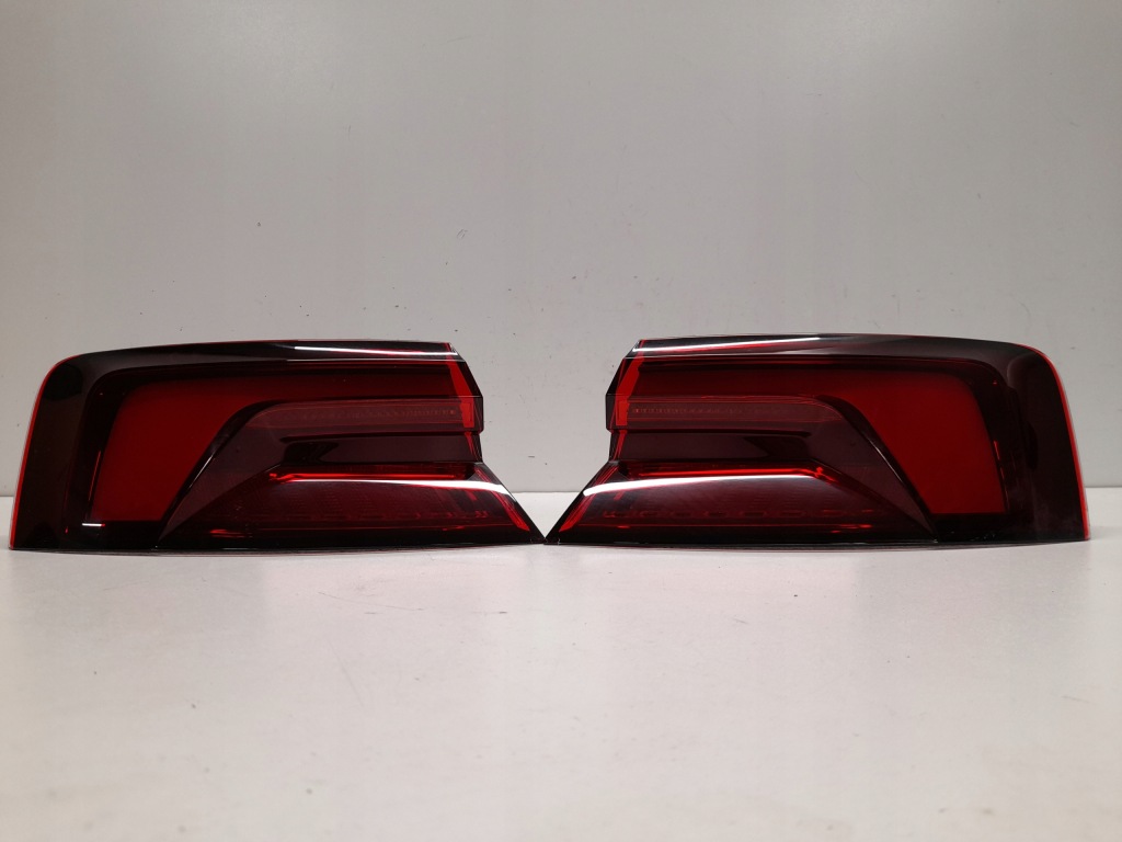 фото №1, Audi a5 8w 8w6945091j 8w6945092j лампа задняя matrix