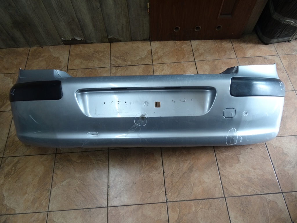 фото №1, Peugeot 307 бампер задня hb