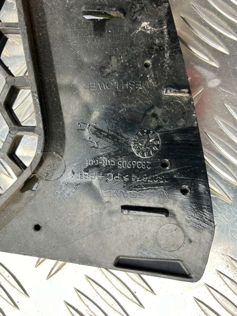 Сітка решітка решітка середня scania r Ціна