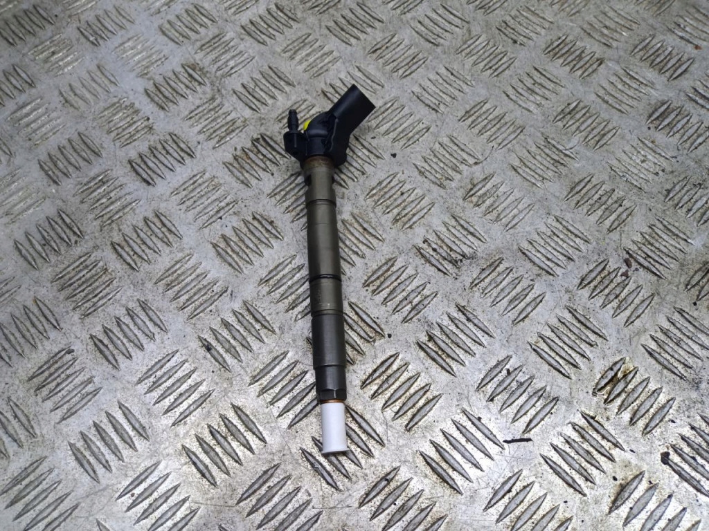 фото №5, Форсунка інжектор audi a6 c6 audi q7 4l 3.0 tdi 059130277ah