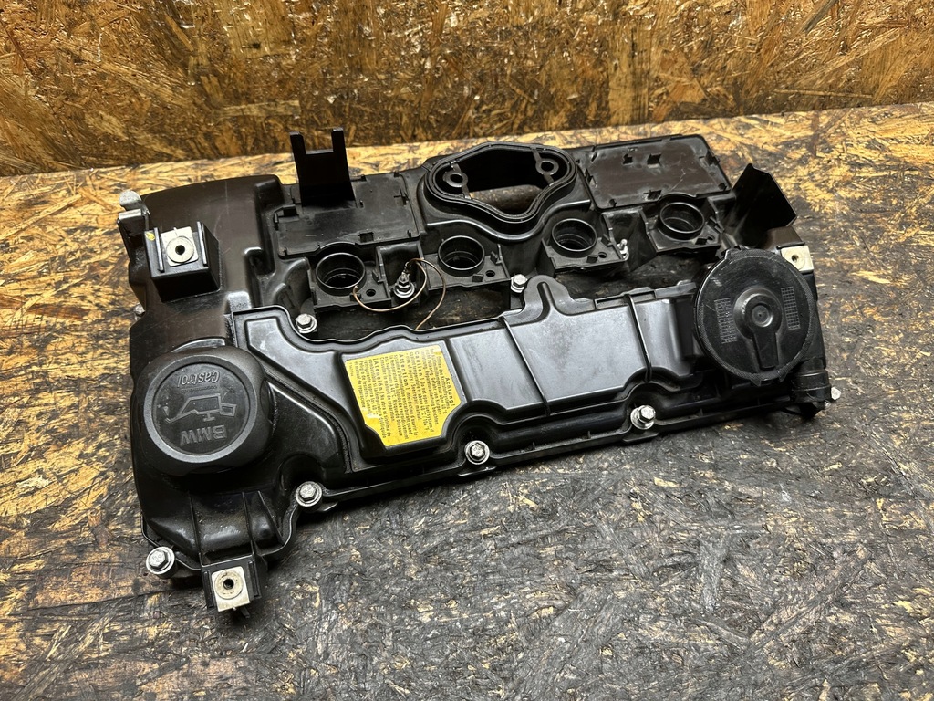 фото №1, Крышка клапанов bmw 2.0 n43 b20a 7553626