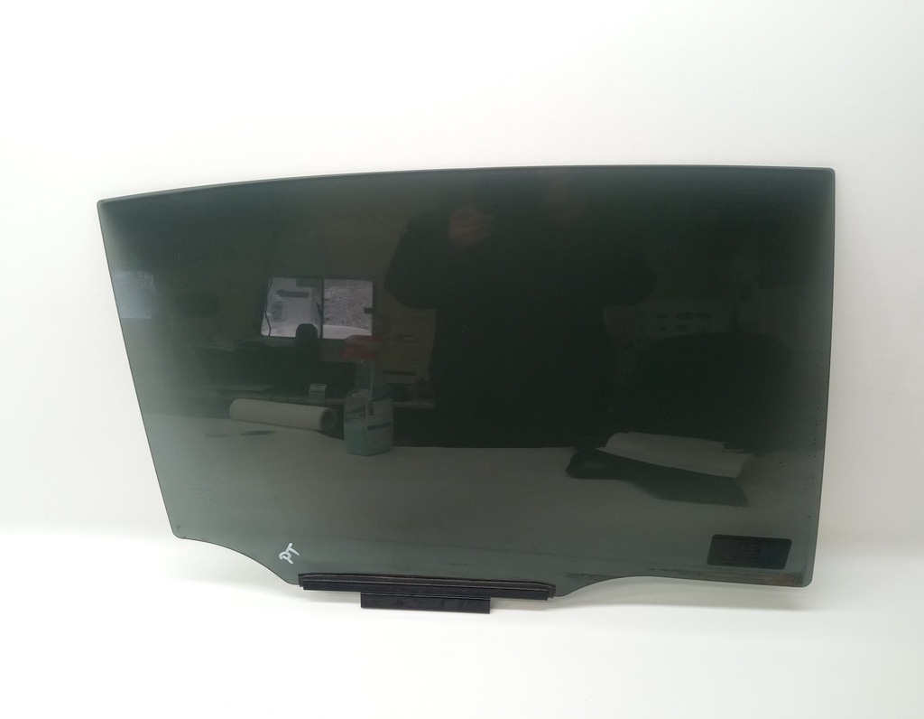 фото №1, Стекло боковая правая задняя дверь subaru xv i