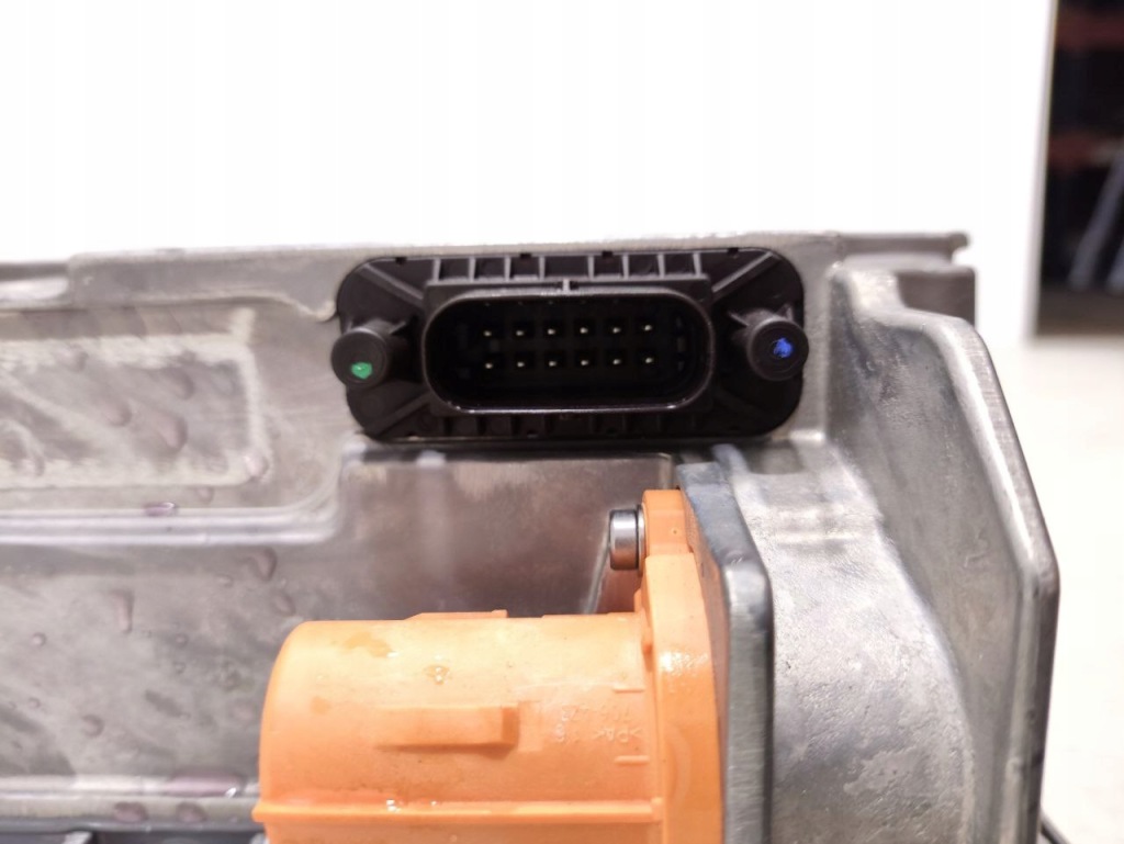 Купить Mercedes-benz eqb 2023 инвертор / блок розжига напряжения a0009015411