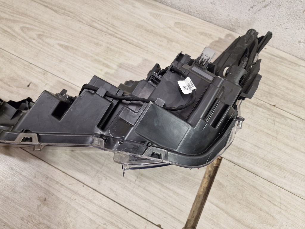 фото №11, Toyota corolla e21 передня лампа права правий перед europa 81110-02s70