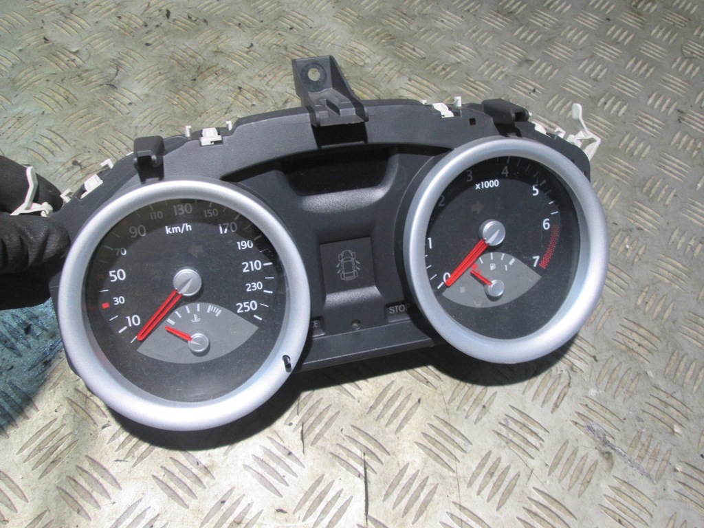 фото №1, Счетчик приборы renault megane ii 1.6 16v 8200462281b