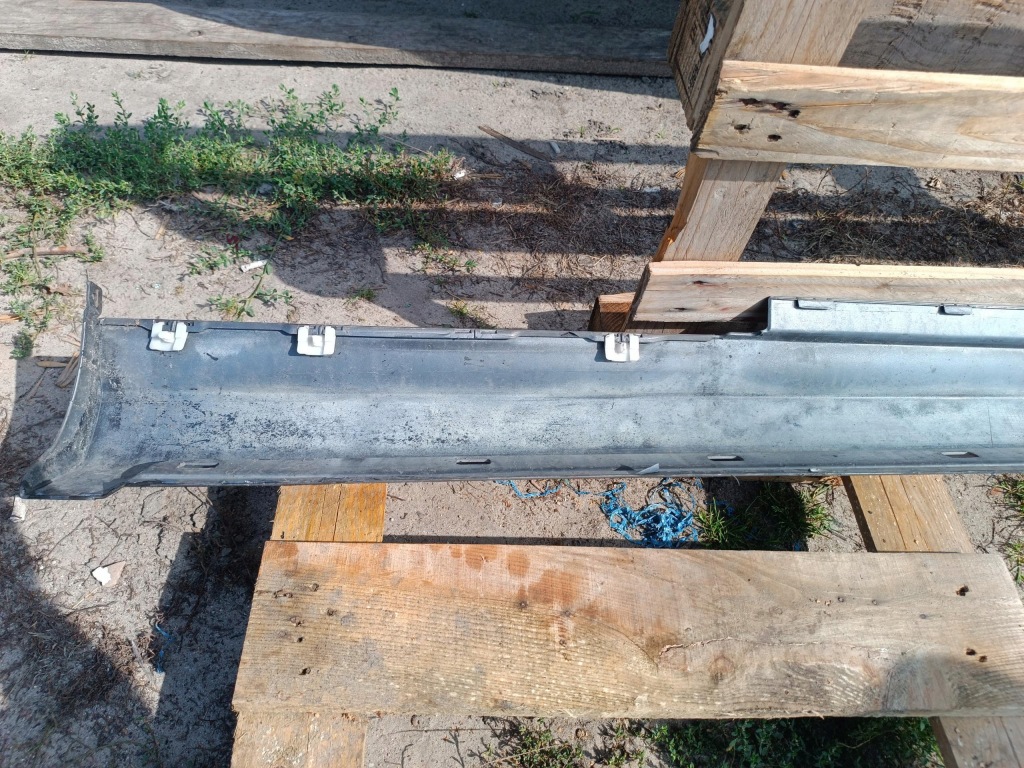 Накладка накладка порога  ліва mercedes w169 a1696102308 Зі Шроту