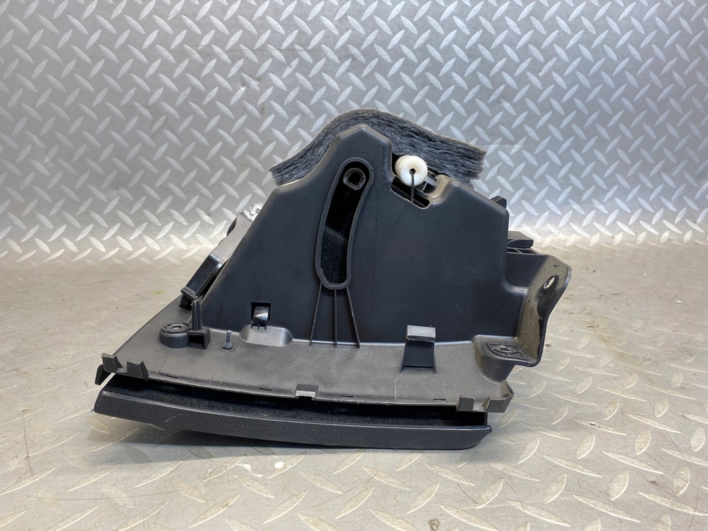 фото №7, Бардачок пасажира opel zafira c eur