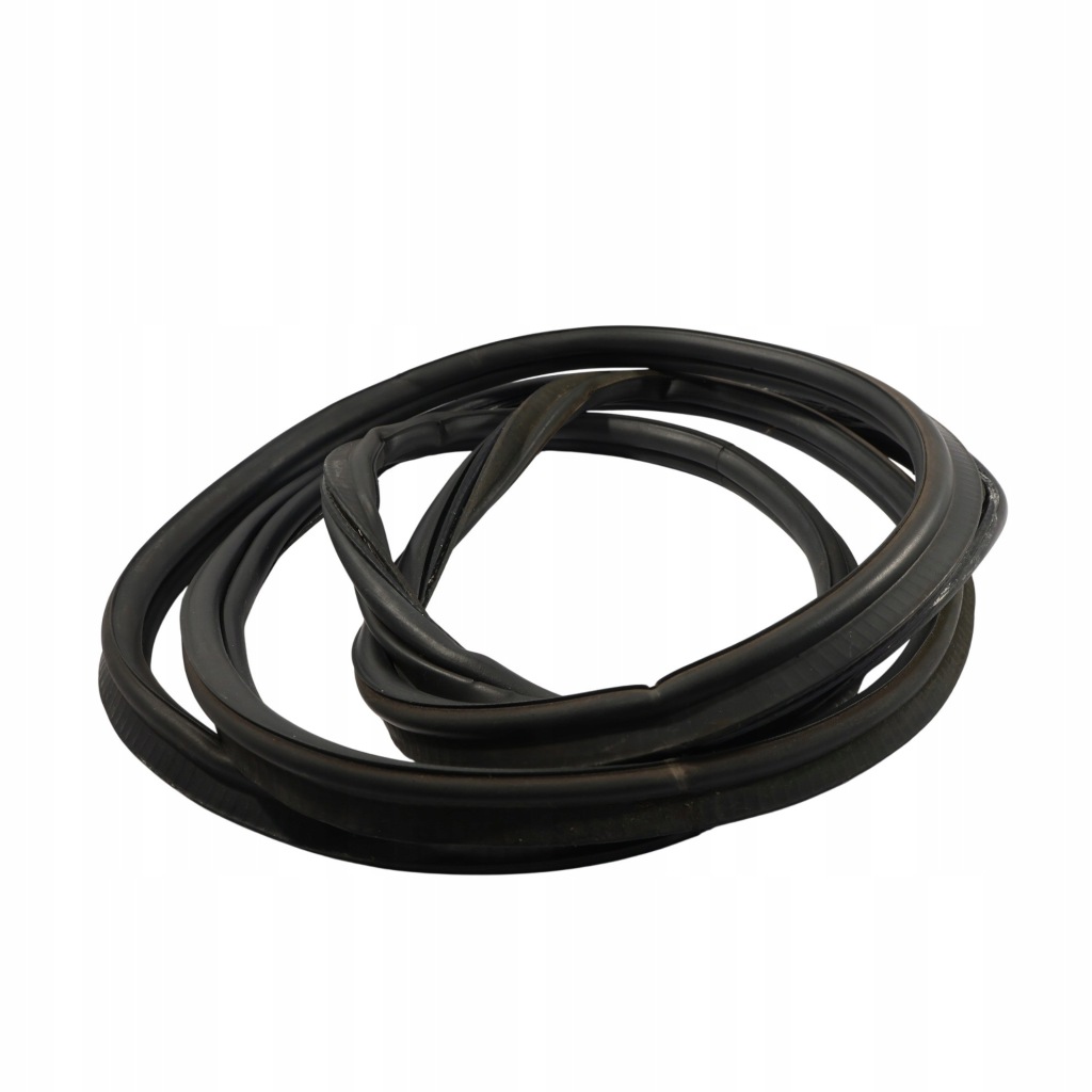 Range rover l322 прокладка крышки багажника lr024161 Цена