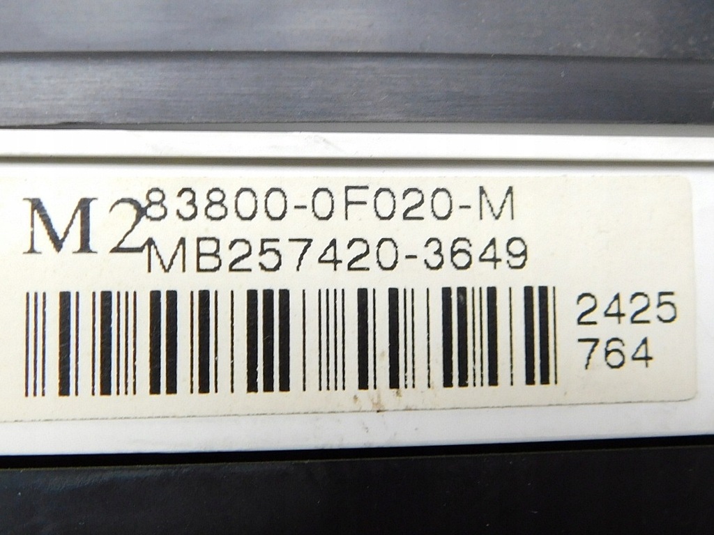 фото №9, Счетчик приборы toyota corolla verso ii 1.8 vvti eu