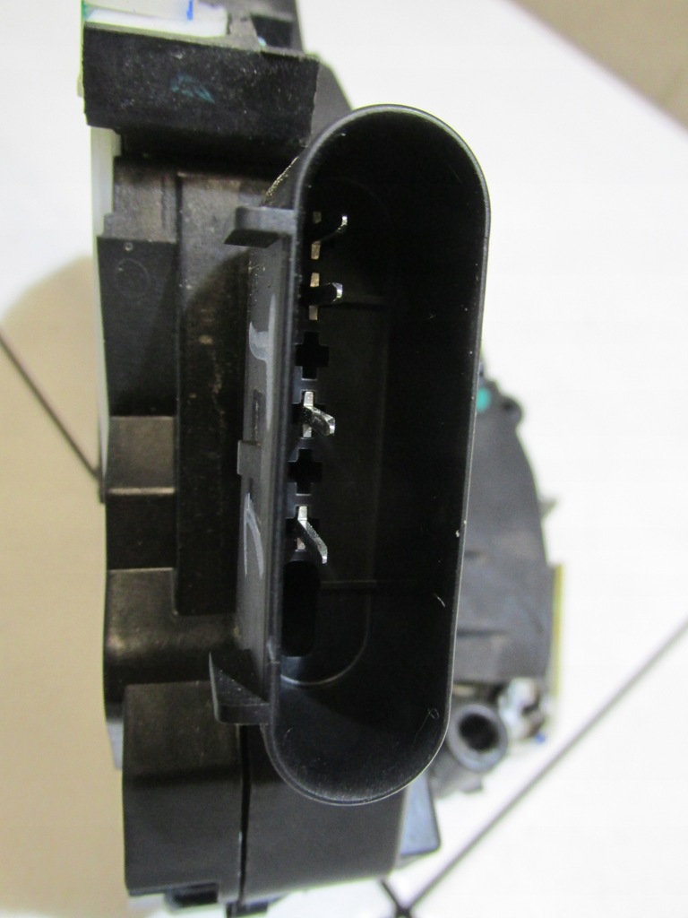 фото №4, Замок дверь задняя 4 контакты en15a264a27ab ecosport 2017