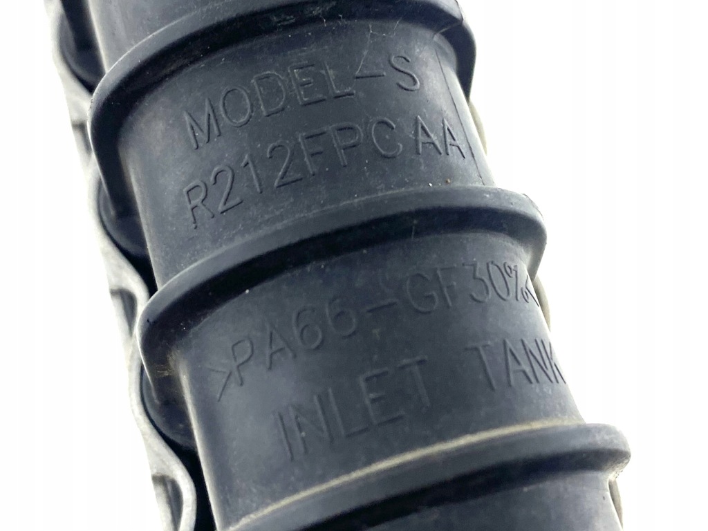 Радиатор воды перед tesla s европа  оригинал  - герметичная Доставка