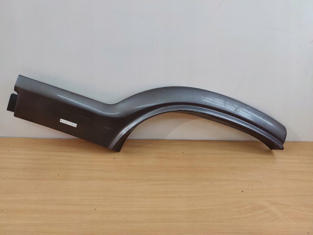 фото №1, Ford explorer 99-01 rok права молдинг крила задня