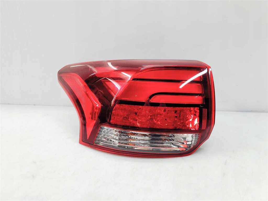 фото №1, Mitsubishi outlander iii lift 15r+ левая лампа задняя led ory eu !!!