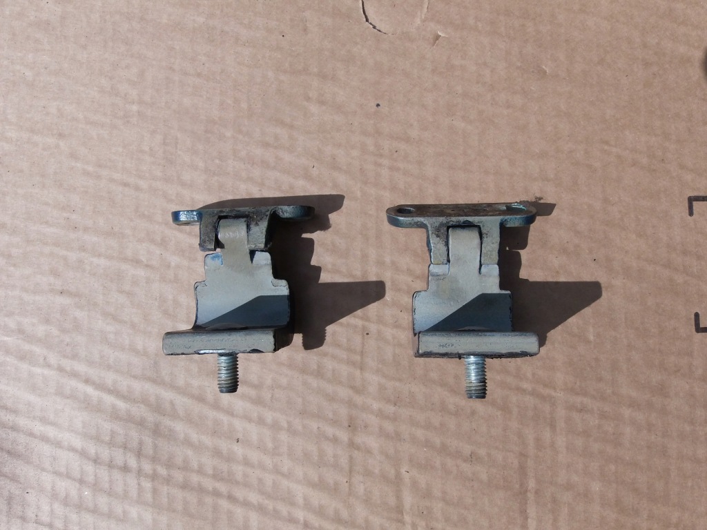 фото №4, Петли крышки багажника lb5n комплект vw polo 9n iv 3 дверь