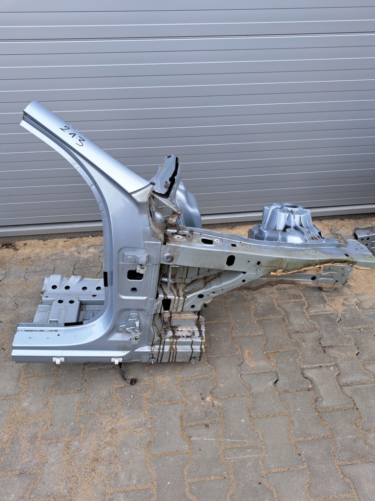 Купить Mercedes w213 четверть лонжерон перед правая сторона