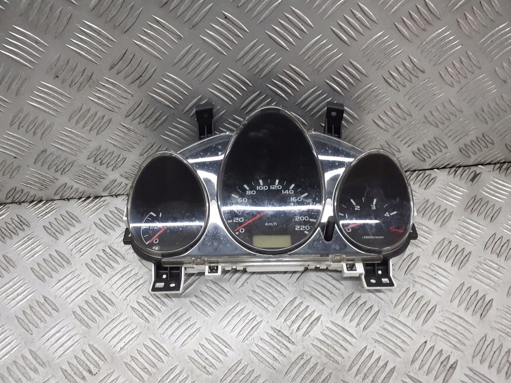 фото №1, Счетчик приборы mitsubishi colt vi
