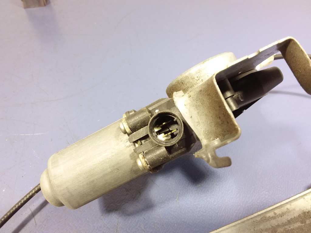 фото №5, Nissan primera p12 подъемник стекло задняя левый 400601