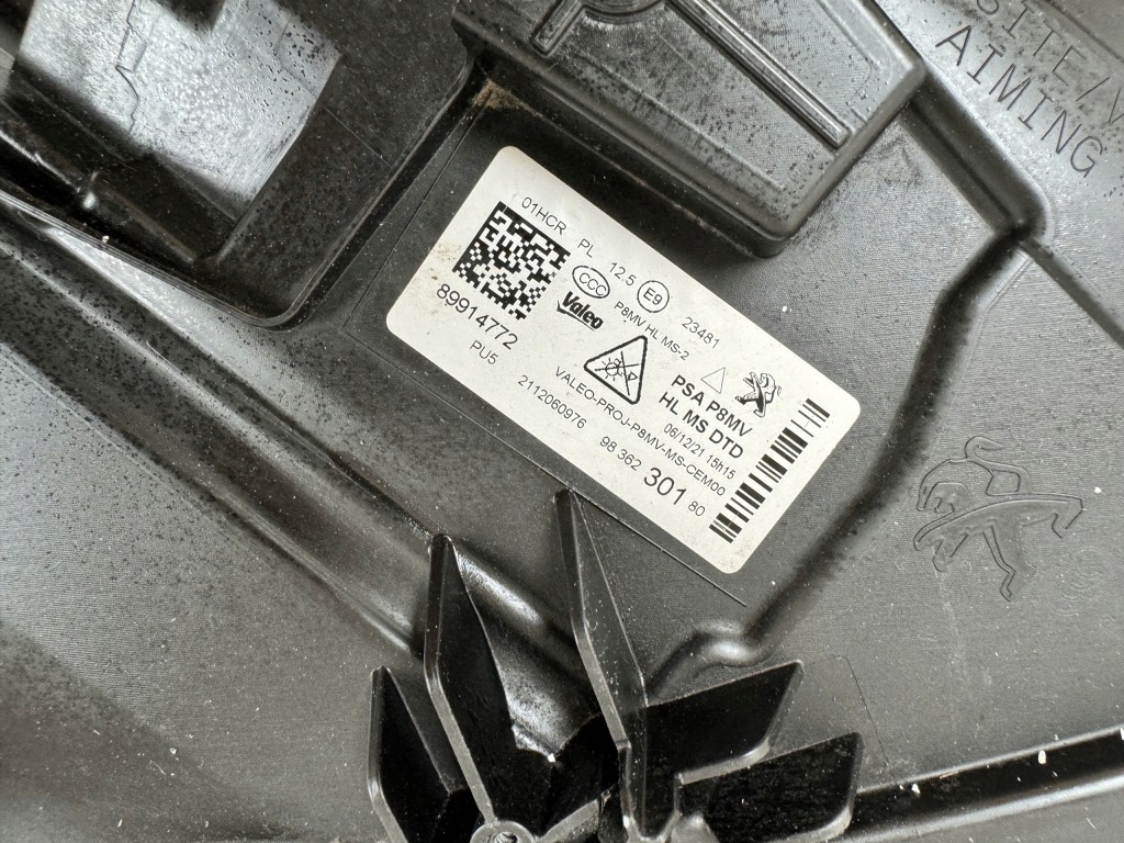 фото №4, Peugeot 3008 5008 lift правая лампа full led