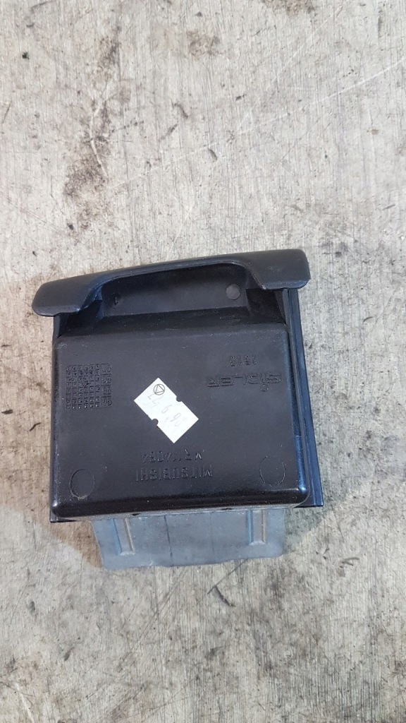 фото №2, Пепельница mitsubishi carisma