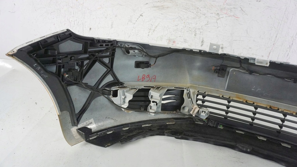 фото №13, Бампер перед передний vw golf 5 v 5+ plus lift 09-12 pdc lb9a 5m0807221n