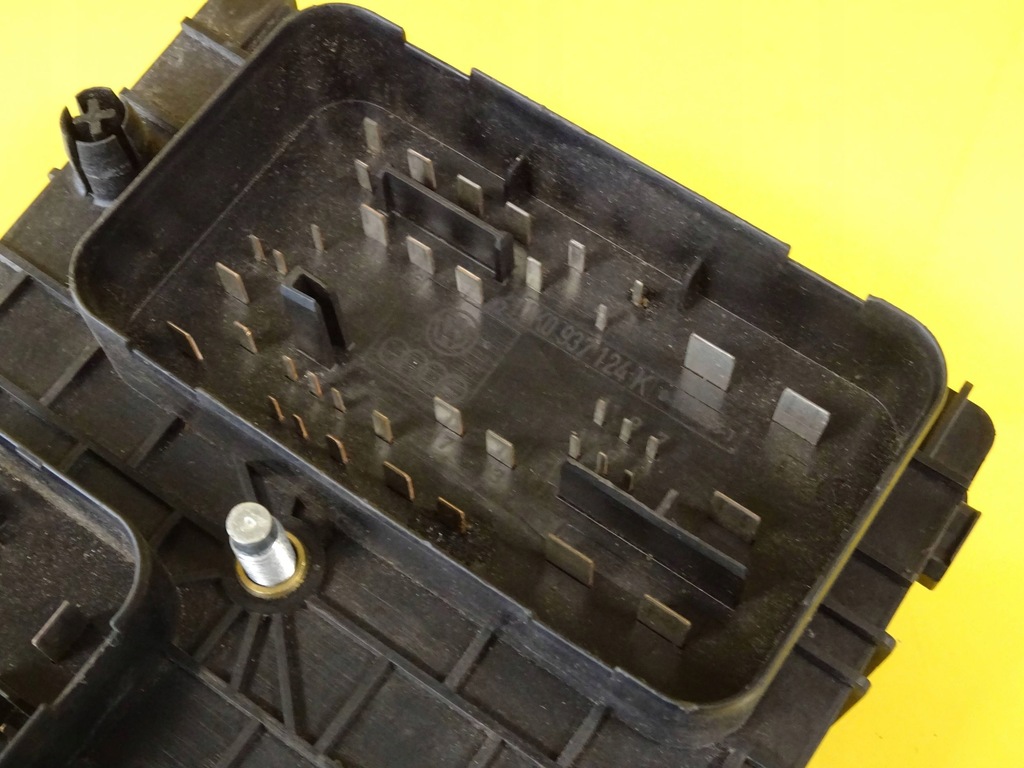 фото №5, Коробка предохранителей vw golf v 1k0937124k nr177