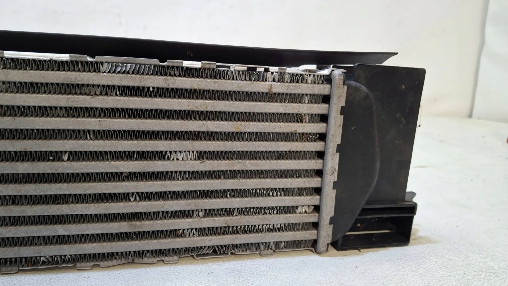 Радіатор інтеркулер bmw m2 f87 15272311 в Україні