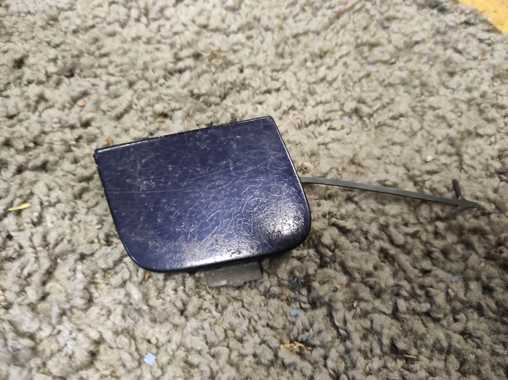 фото №1, Заглушка фаркоп бампера перед audi a3 8p 8p3807241