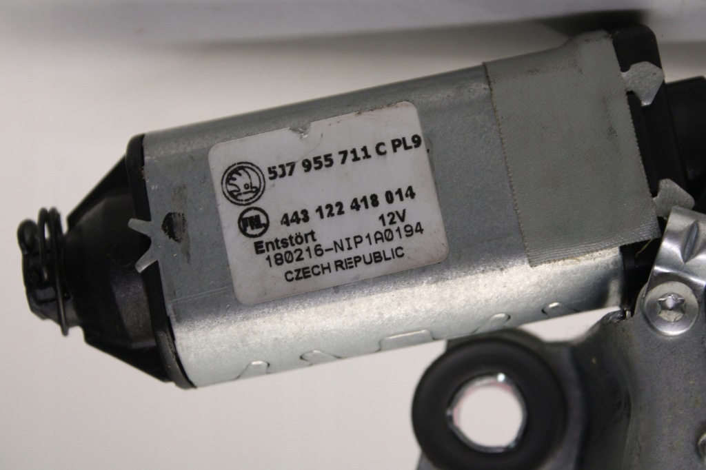 Skoda superb 2 08r- моторчик механізм двірники задній Недорого