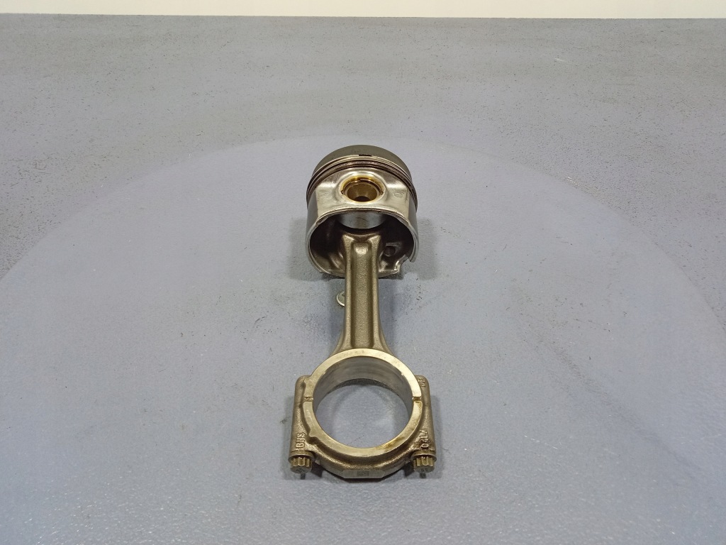 фото №1, Superb iii passat b8 2.0 tdi поршень шатун 81l155 1 szt