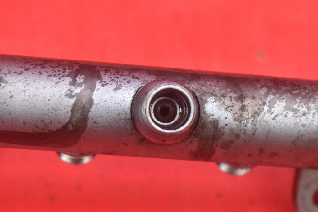 фото №10, Молдинг впрыскная a6420700495 mercedes r-klasa w251 3.0 cdi 224 km 05-10