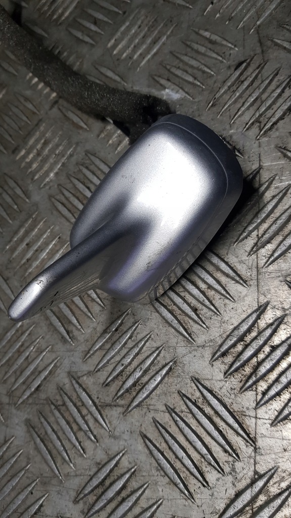 фото №8, Audi a8 d3 антенна кровельная rekin 4e0035503r