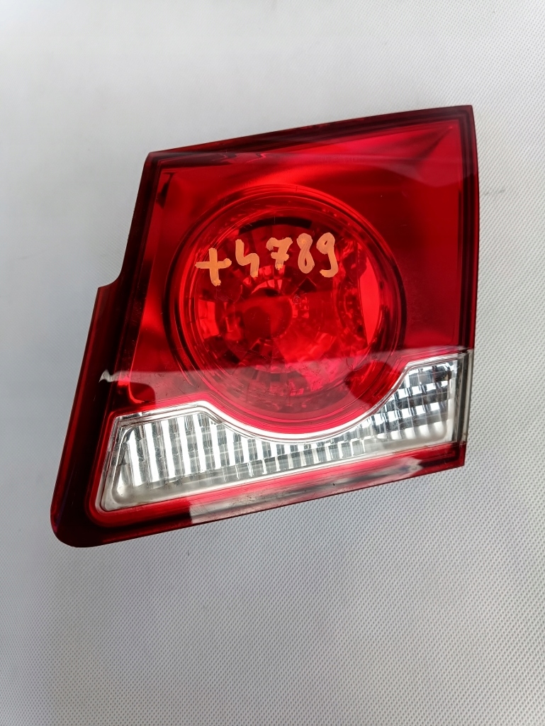 фото №1, Лампа задня w кришка права chevrolet cruze sedan