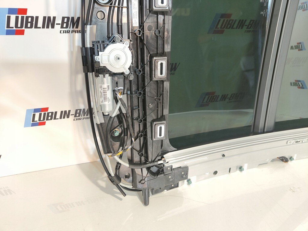 фото №12, Люк стеклянный панорама крыша bmw 1 f52