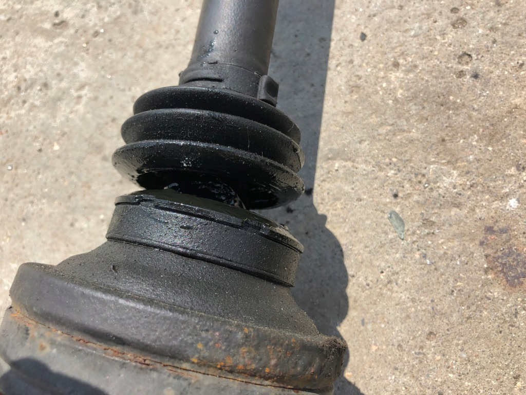 Приводной вал mercedes cls w219 w211 63 6.3 amg в Украине